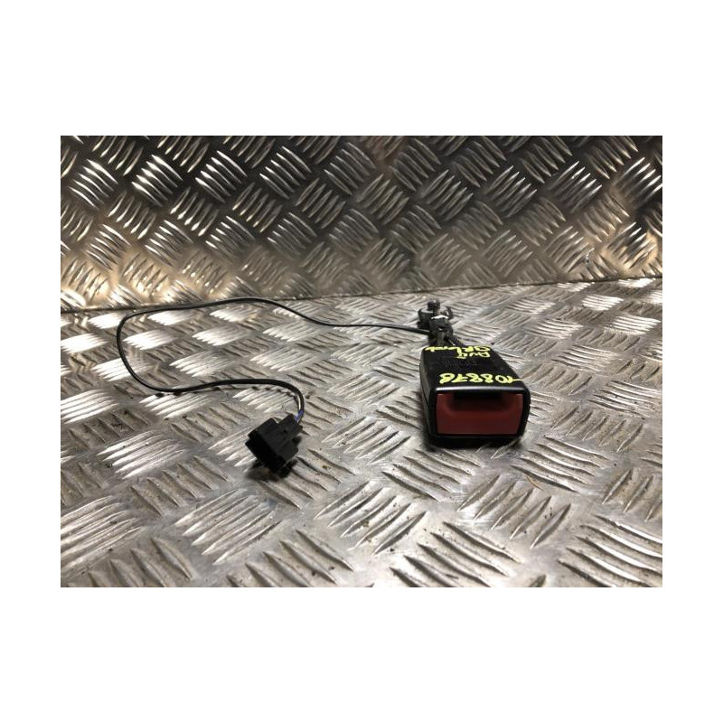 Attache ceinture avant droit CHEVROLET ORLANDO d’occasion
