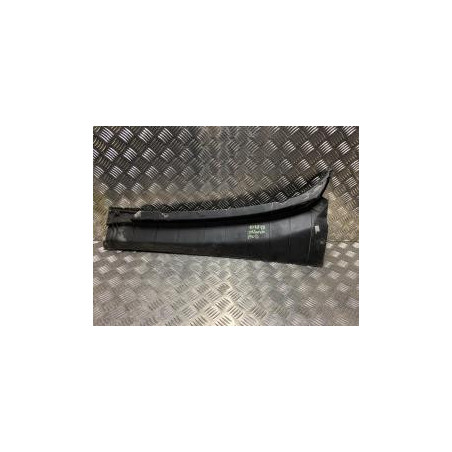 Baie de pare brise CHEVROLET ORLANDO d’occasion