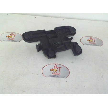 Platine feu arriere gauche RENAULT MEGANE I PHASE 2 d’occasion