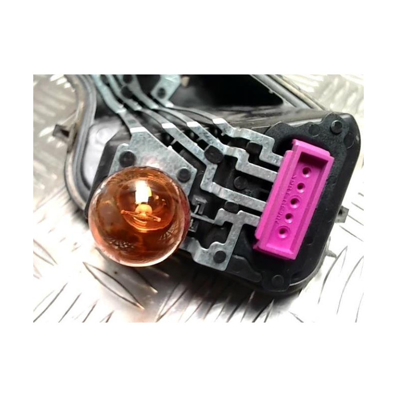 Platine feu arriere droit RENAULT MEGANE 3 PHASE 2 BREAK d’occasion