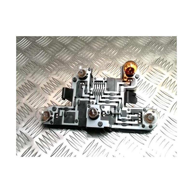 Platine feu arriere droit RENAULT MEGANE 1 PHASE 2 d’occasion