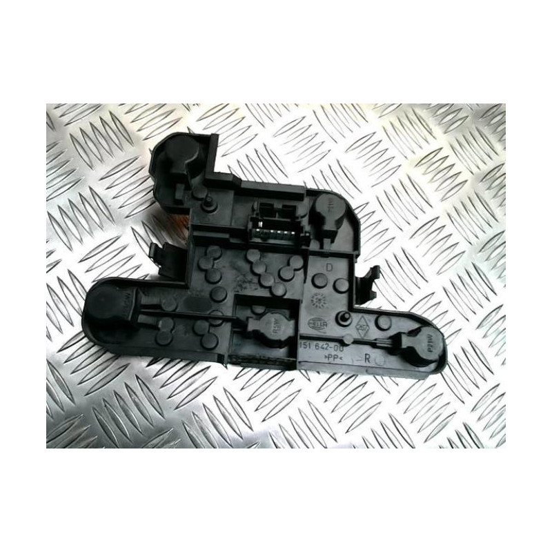 Platine feu arriere droit RENAULT MEGANE 1 PHASE 2 d’occasion
