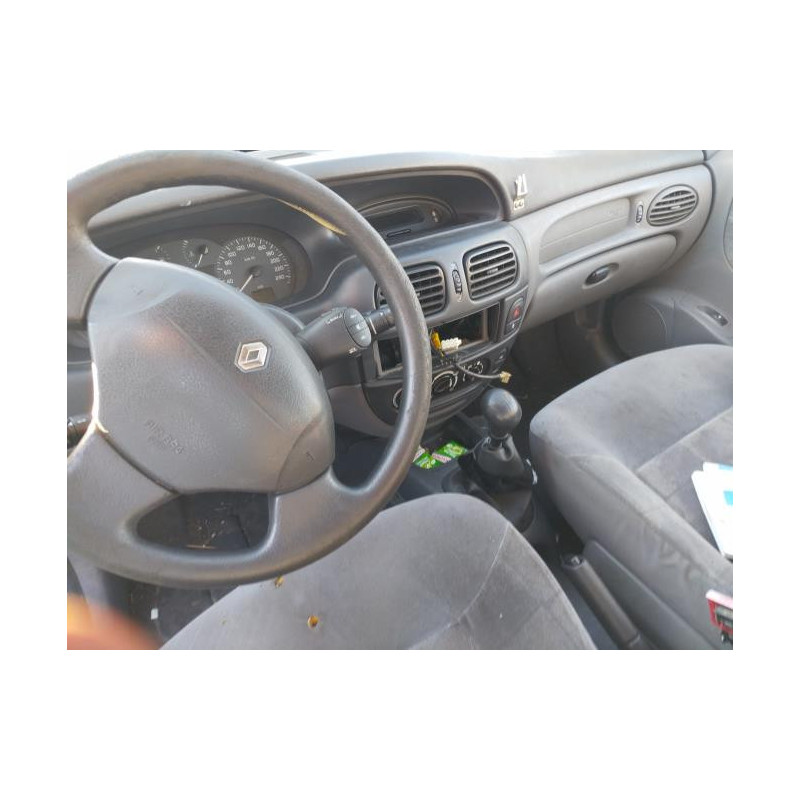 Platine feu arriere droit RENAULT MEGANE 1 PHASE 2 d’occasion