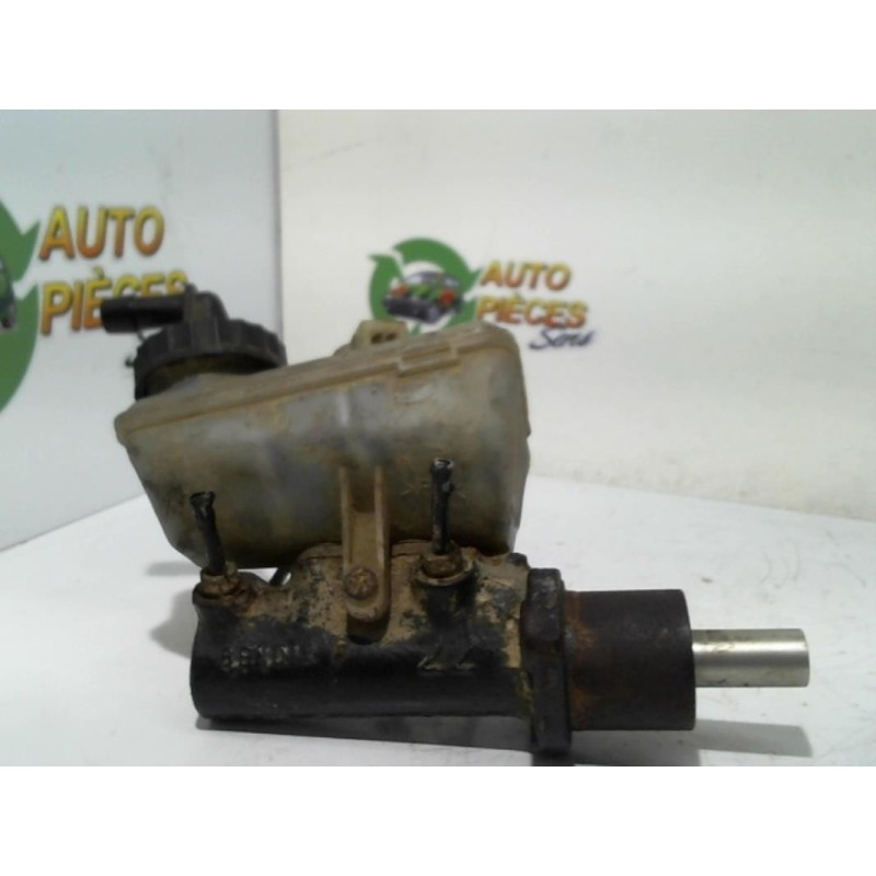 Maitre cylindre (freinage) RENAULT EXPRESS PHASE 1 d’occasion