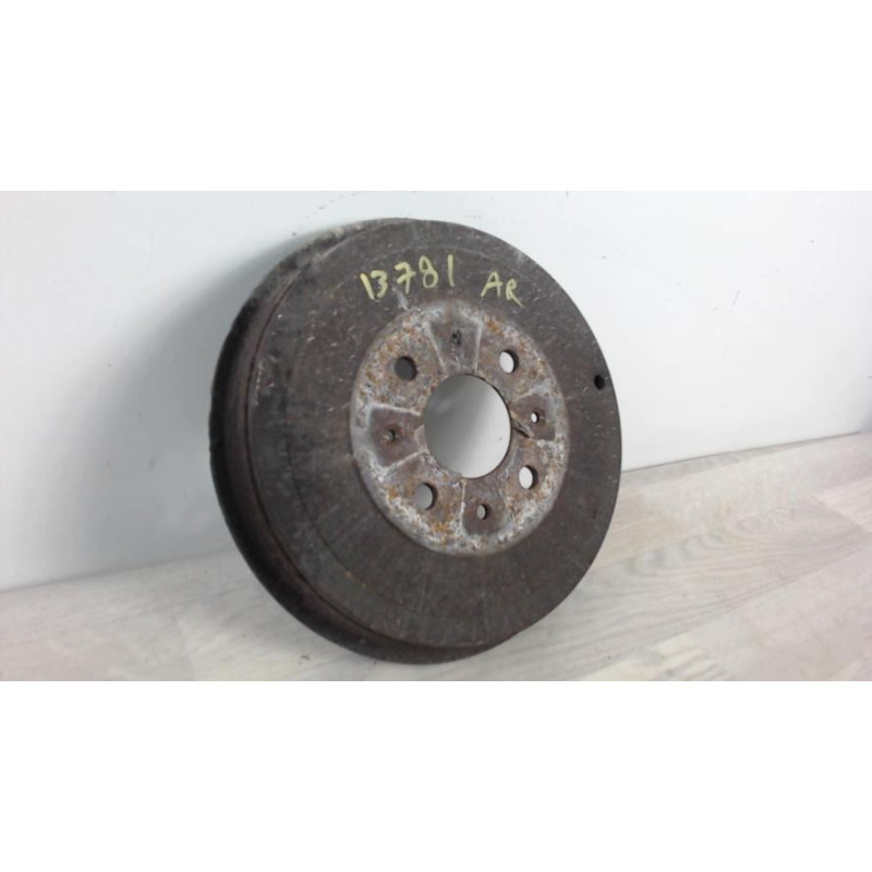 Tambour arriere droit FIAT GRANDE PUNTO d’occasion