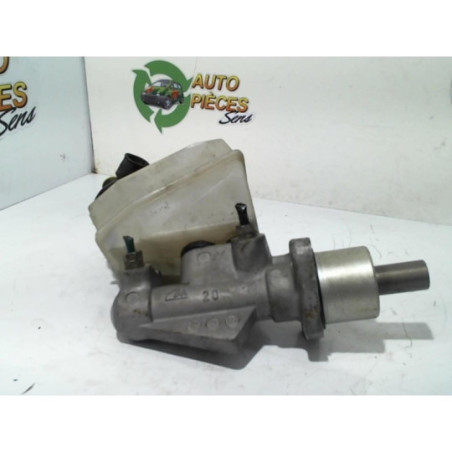 Maitre cylindre (freinage) RENAULT CLIO 2 PHASE 1 d’occasion