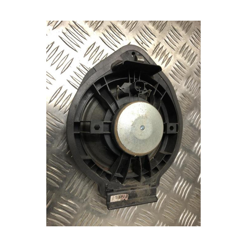 Haut parleur CHEVROLET ORLANDO d’occasion