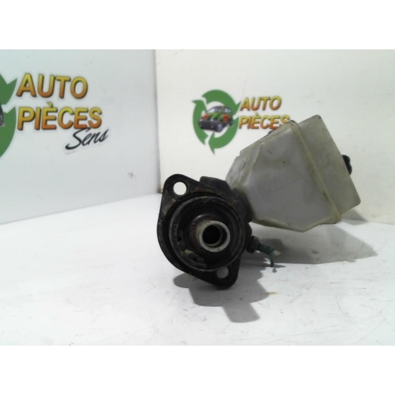 Maitre cylindre (freinage) RENAULT MEGANE 1 PHASE 1 d’occasion