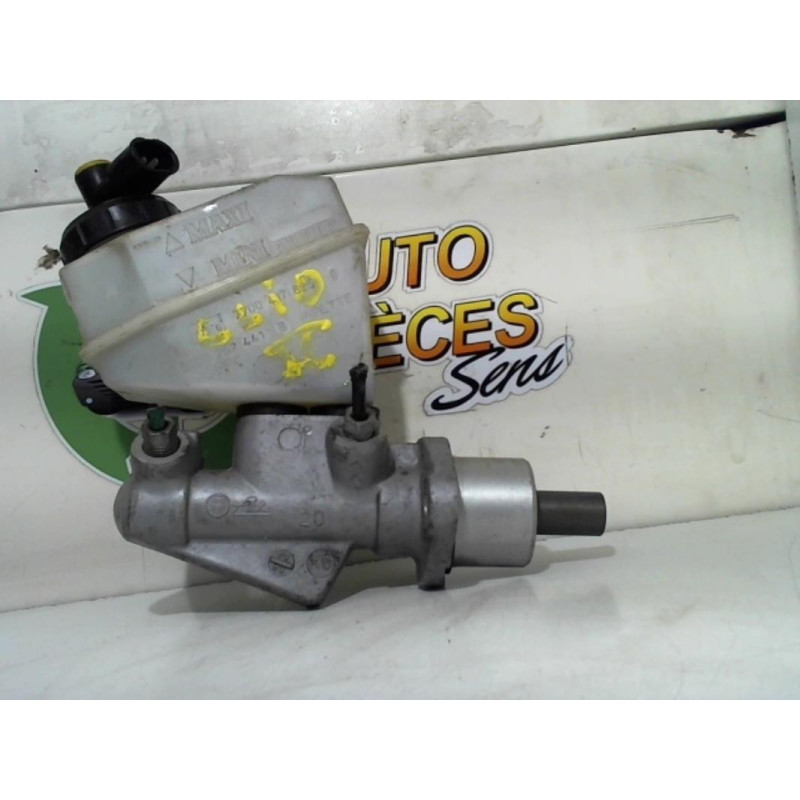 Maitre cylindre (freinage) RENAULT CLIO 2 PHASE 1 d’occasion