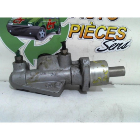 Maitre cylindre (freinage) RENAULT CLIO 2 PHASE 1 d’occasion