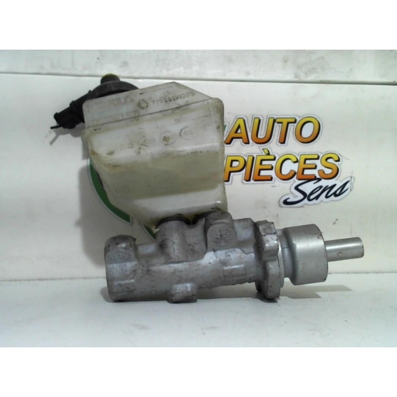 Maitre cylindre (freinage) RENAULT TWINGO 2 PHASE 1 d’occasion