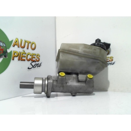 Maitre cylindre (freinage) RENAULT MEGANE 1 PHASE 1 d’occasion