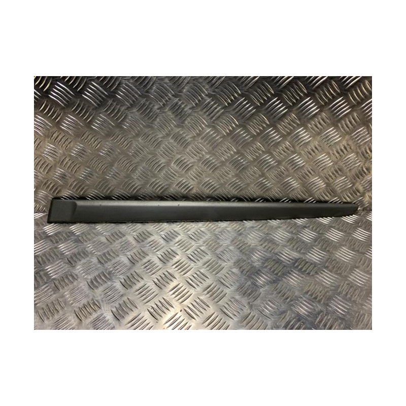 Baguette de porte arriere gauche  RENAULT LAGUNA 2 PHASE 2 d’occasion
