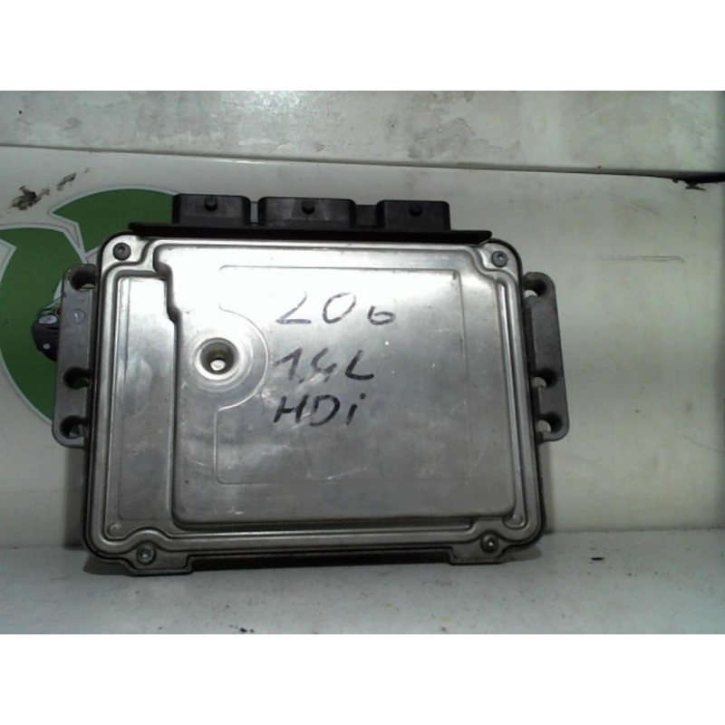 Calculateur moteur PEUGEOT  d’occasion