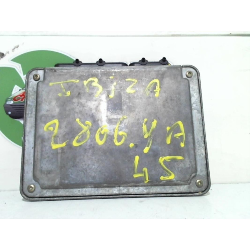 Calculateur moteur SEAT  d’occasion