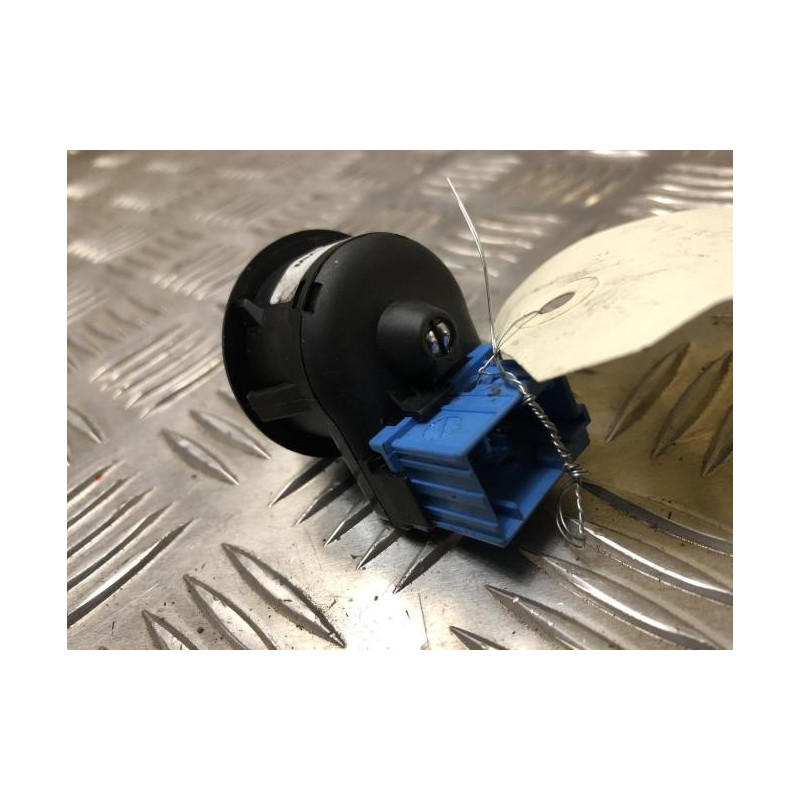 Commande retroviseurs CITROEN BERLINGO 2 PHASE 3 d’occasion