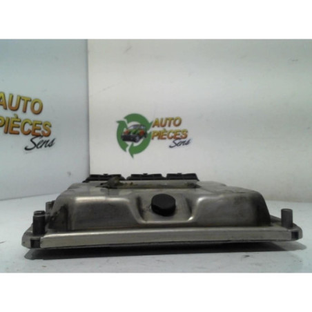 Calculateur moteur RENAULT SCENIC 1 PHASE 2 d’occasion