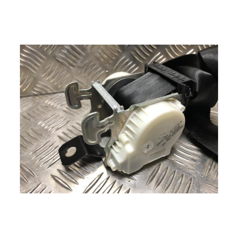 Ceinture arriere centrale PEUGEOT 5008 1 PHASE 1 d’occasion