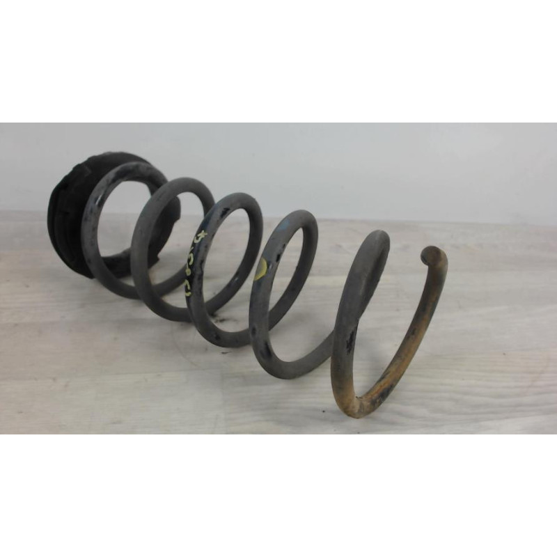 Ressort de suspension arriere gauche FIAT PANDA 2 PHASE 1 d’occasion