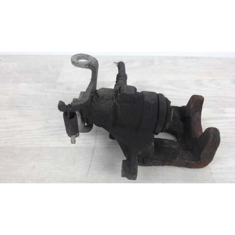 Etrier arriere gauche (freinage) FORD FOCUS 1 d’occasion