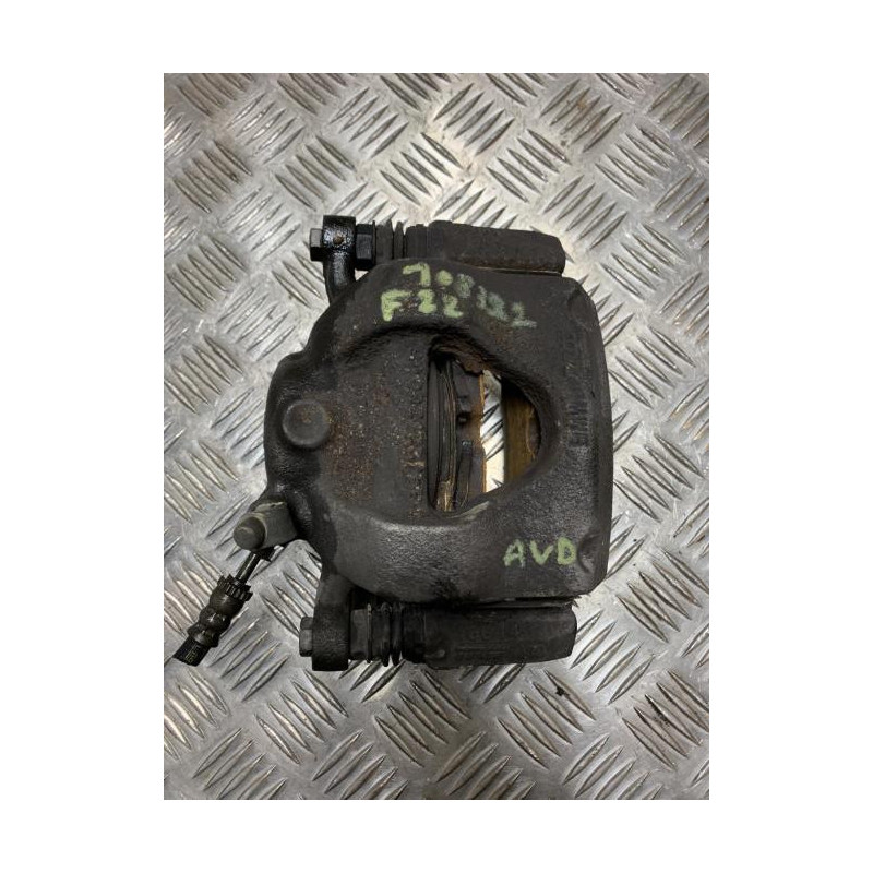 Etrier avant droit (freinage) MINI MINI 3 F55 d’occasion