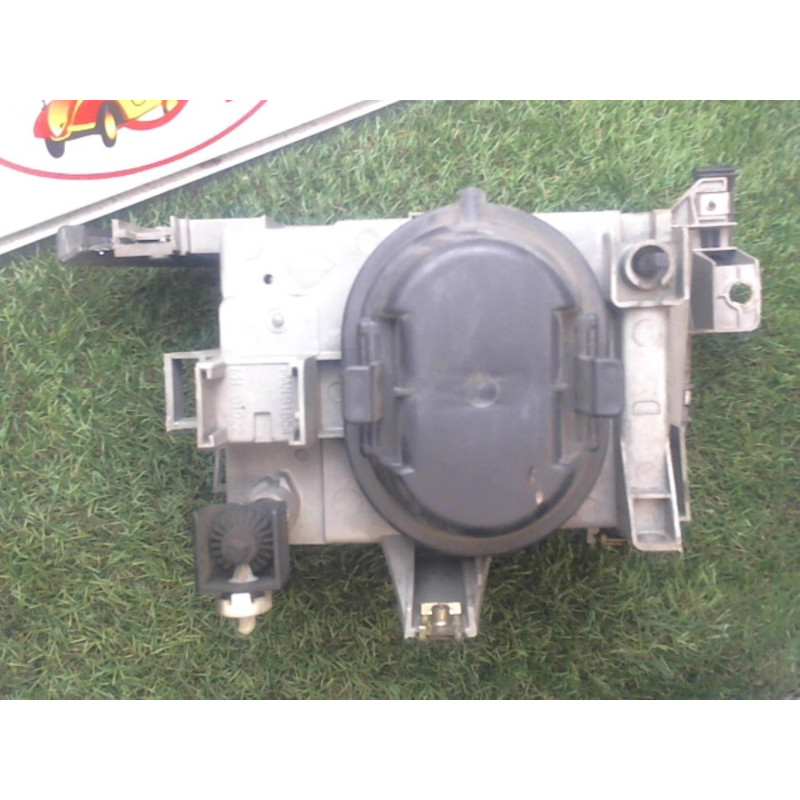 Optique avant principal droit (feux)(phare) RENAULT CLIO I d’occasion