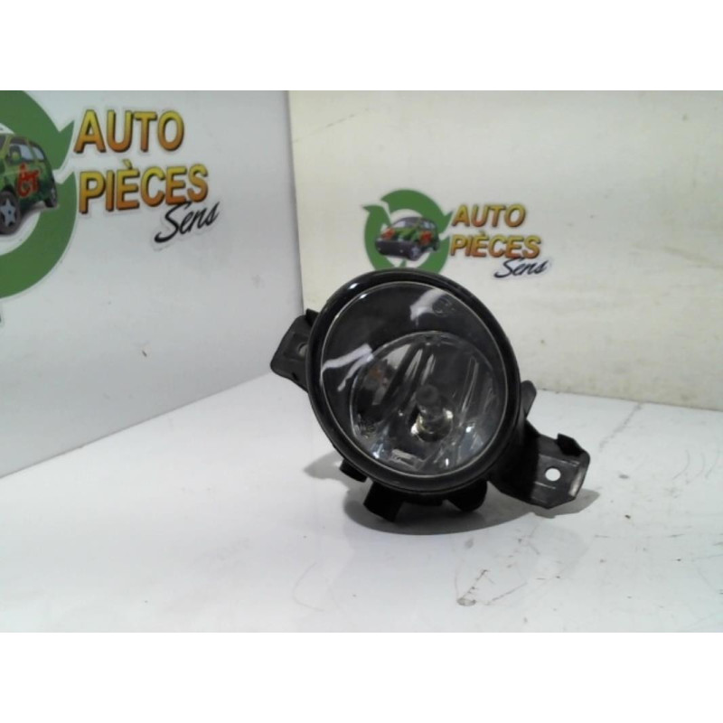 Anti brouillard arriere gauche RENAULT CLIO 3 PHASE 1 d’occasion
