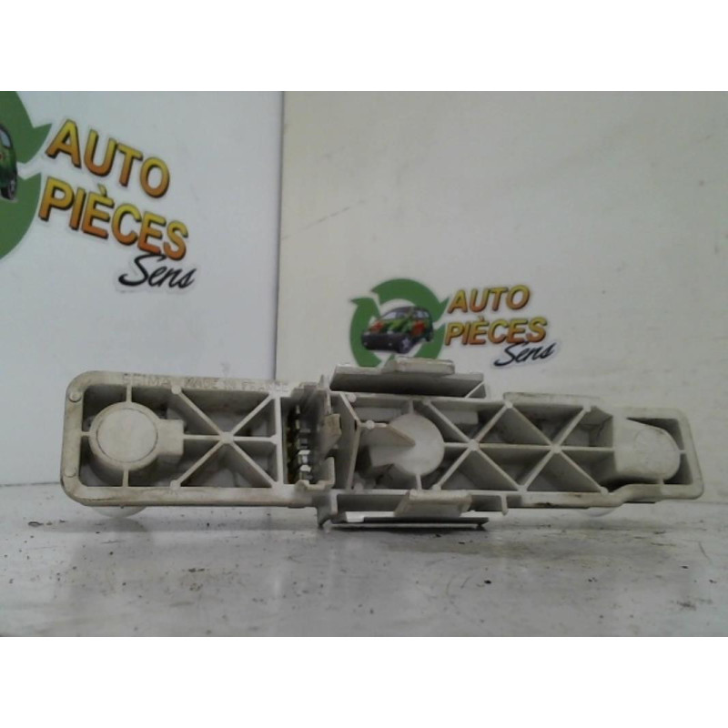 Platine feu arriere droit RENAULT EXPRESS PHASE 1 d’occasion