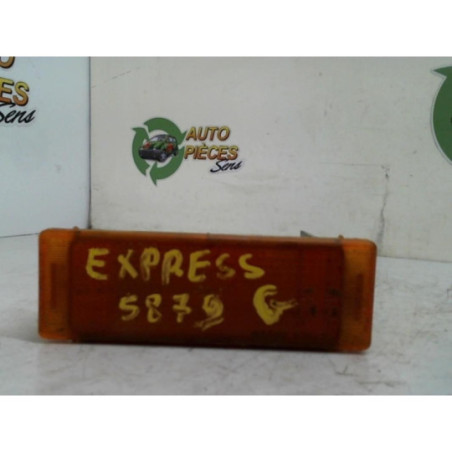 Repetiteur clignotant avant gauche (Feux) RENAULT EXPRESS PHASE 1 d’occasion
