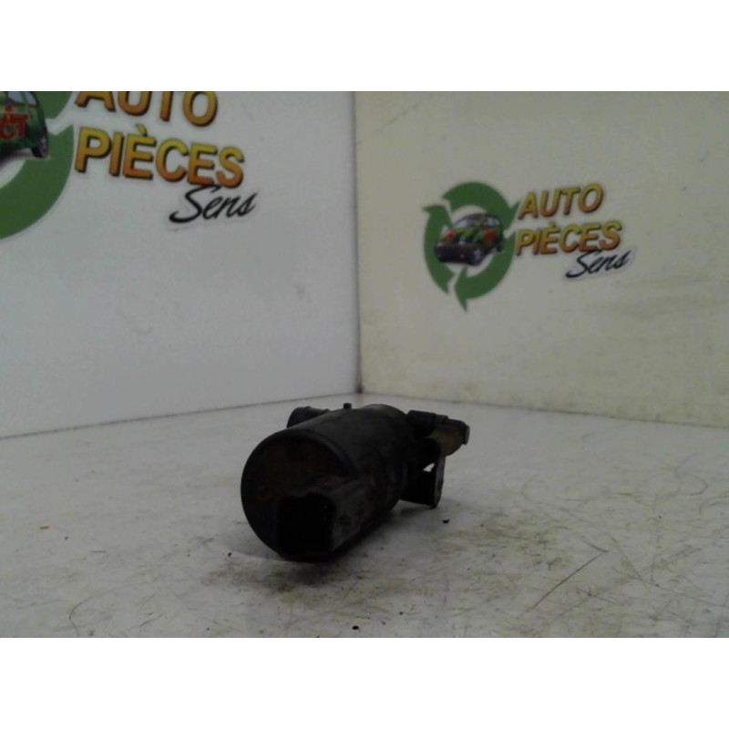 Pompe lave glace arriere TOYOTA  d’occasion