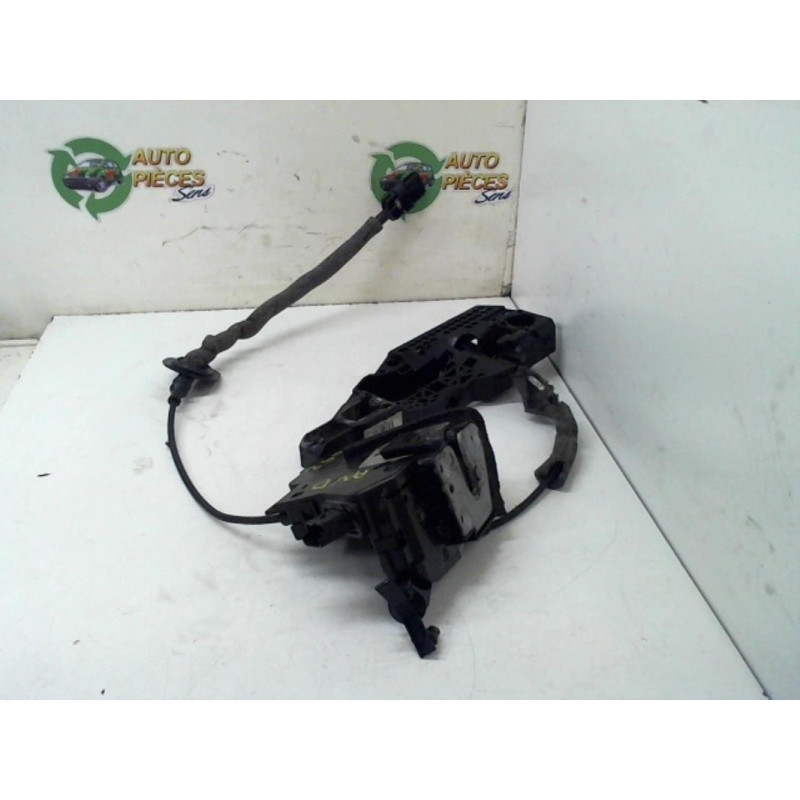 Fermeture centralisee avant droit RENAULT CLIO 4 PHASE 1 d’occasion