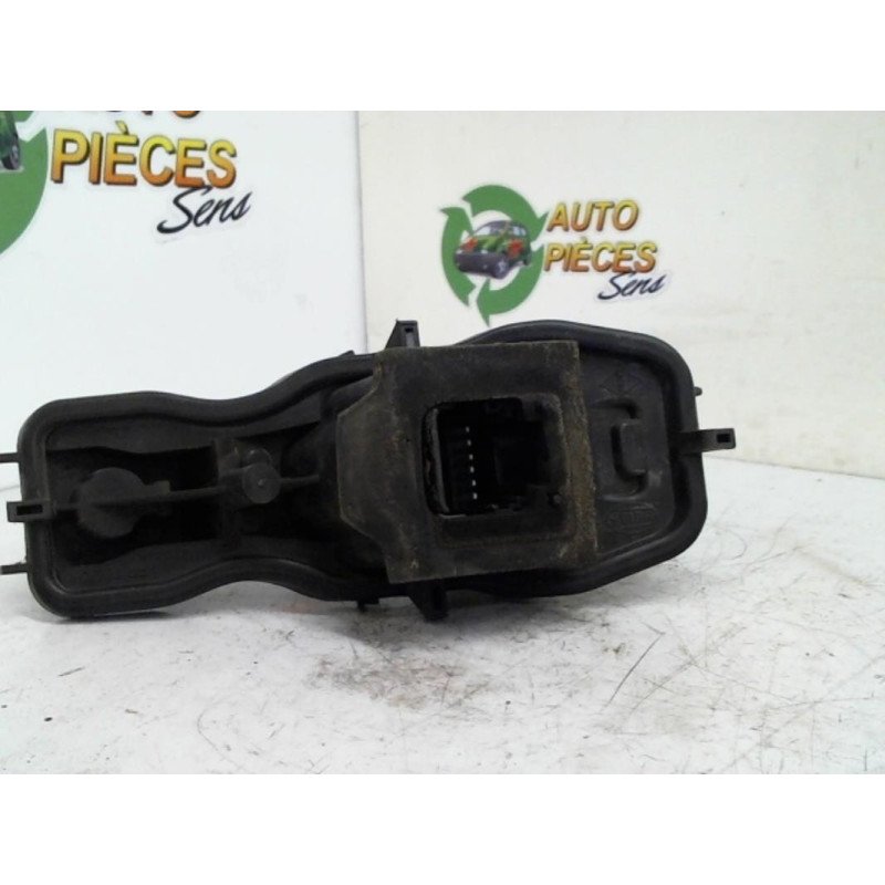 Platine feu arriere gauche RENAULT SCENIC 2 PHASE 2 d’occasion