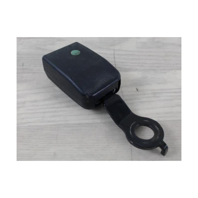 Attache ceinture avant gauche DACIA SANDERO 1 d’occasion