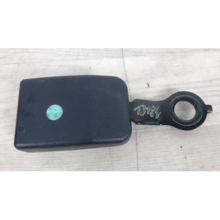 Attache ceinture avant droit DACIA SANDERO 1 d’occasion