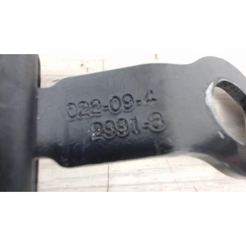 Attache ceinture avant droit DACIA SANDERO 1 d’occasion