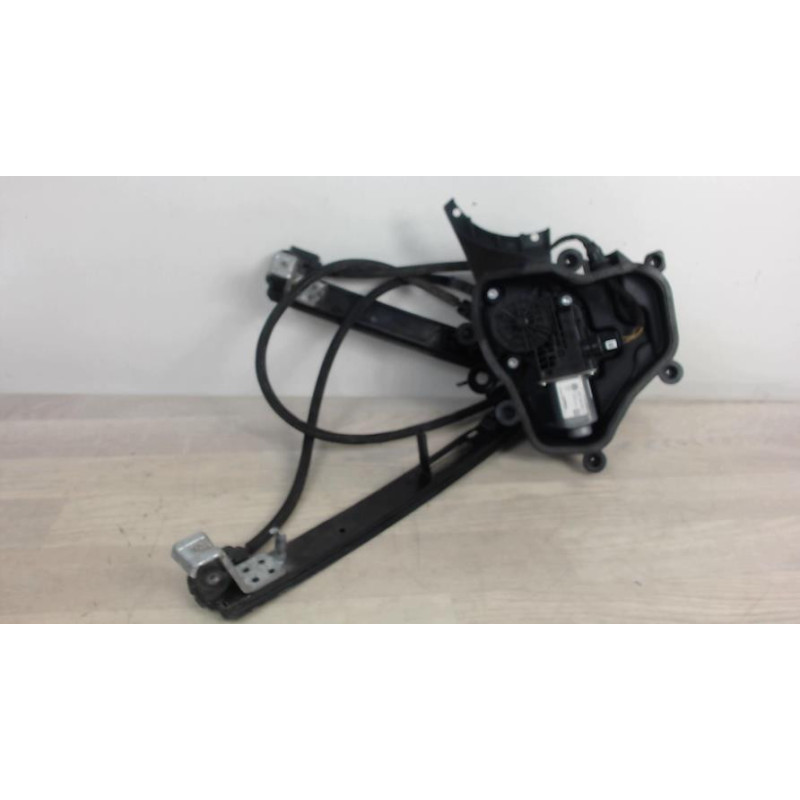 Leve vitre electrique avant droit SEAT IBIZA 4 PHASE 1 d’occasion