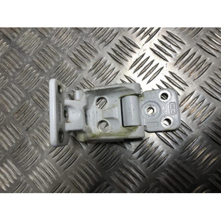 Charniere de porte arriere gauche MERCEDES SPRINTER 2 PHASE 1 d’occasion
