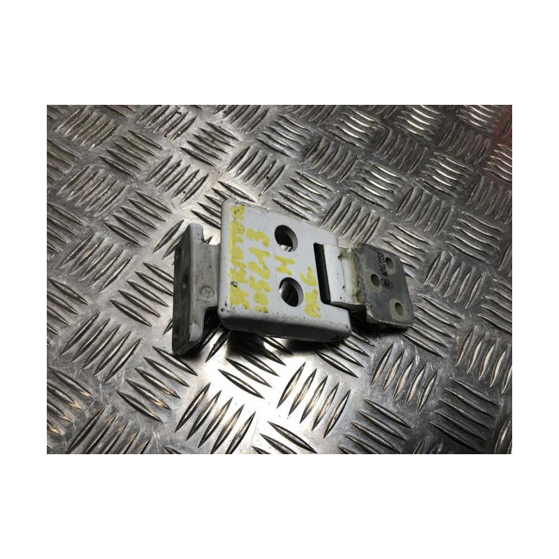 Charniere de porte arriere gauche MERCEDES SPRINTER 2 PHASE 1 d’occasion