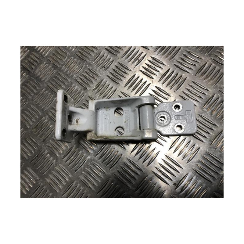 Charniere de porte arriere gauche MERCEDES SPRINTER 2 PHASE 1 d’occasion