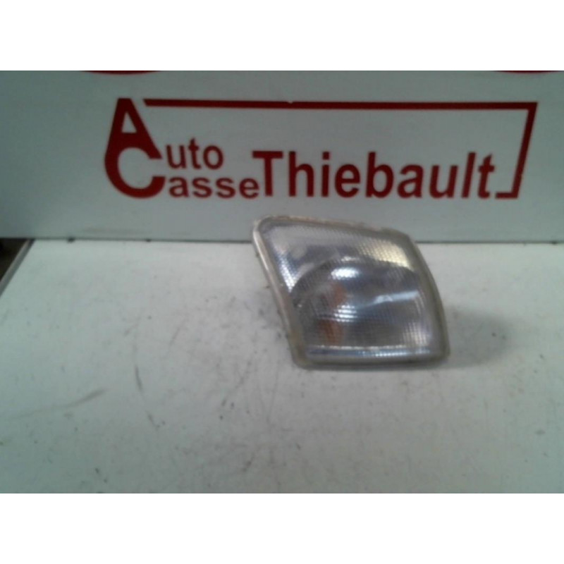 Optique avant secondaire gauche (feux)(clignotant) FORD FIESTA III d’occasion