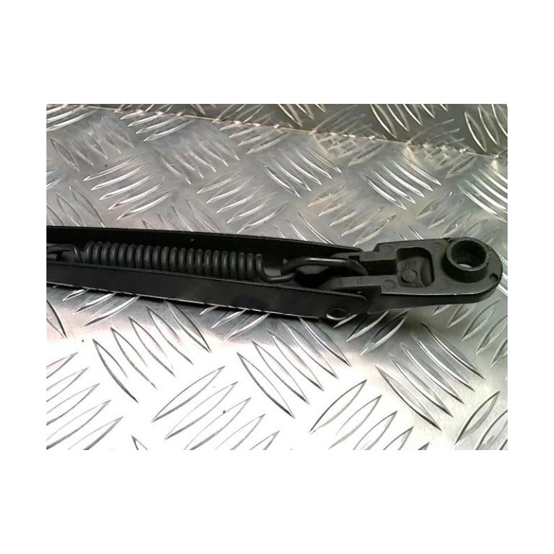 Bras essuie glace avant droit RENAULT KANGOO 2 PHASE 2 d’occasion