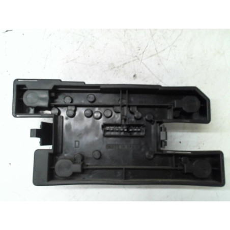 Platine feu arriere droit RENAULT CLIO 1 PHASE 1 d’occasion