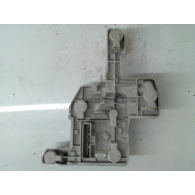 Platine feu arriere gauche FORD MONDEO 2 d’occasion