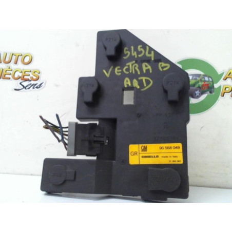 Platine feu arriere droit OPEL VECTRA B PHASE 1 d’occasion