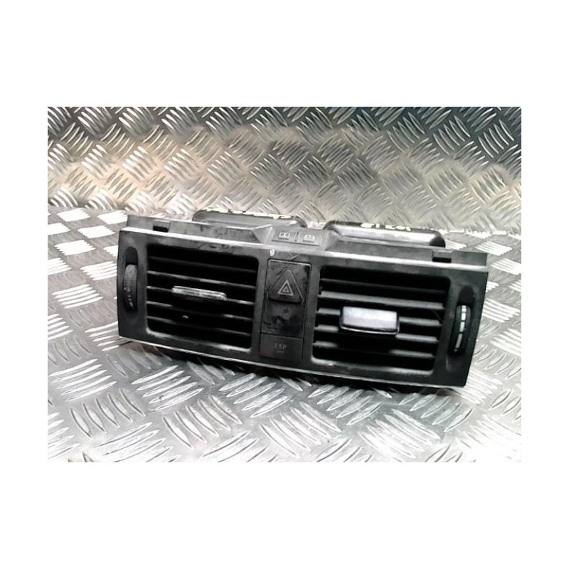 Aerateur tableau de bord MERCEDES CLASSE C 204 PHASE 1 d’occasion