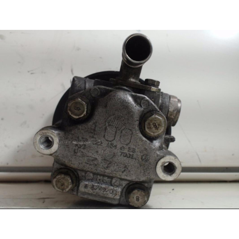 Pompe de direction VOLKSWAGEN GOLF 4 d’occasion