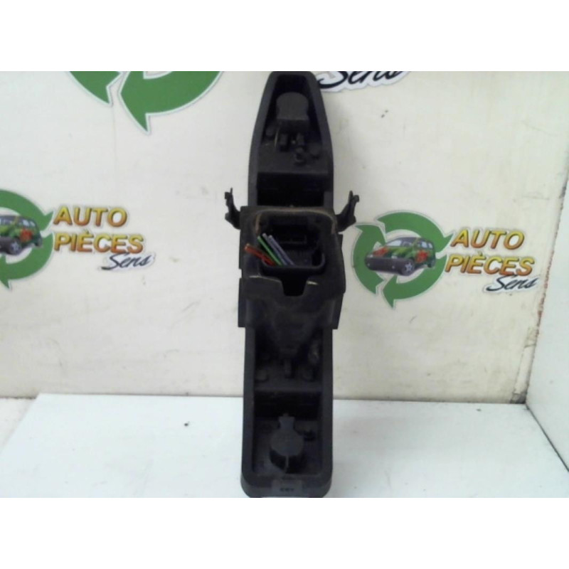 Platine feu arriere droit RENAULT SCENIC 2 PHASE 1 d’occasion