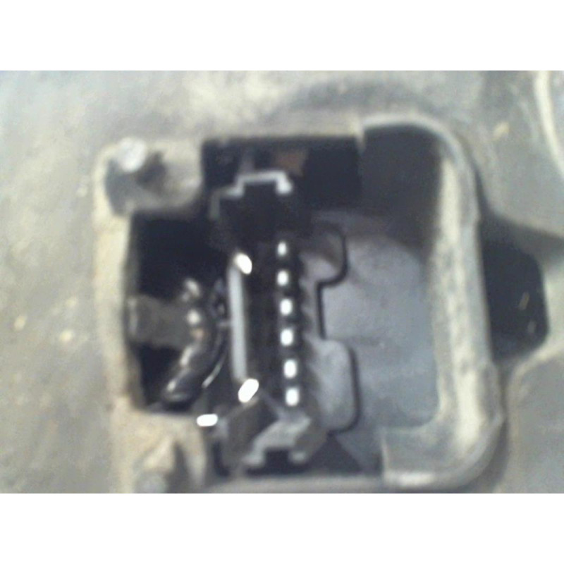 Platine feu arriere gauche RENAULT SCENIC 2 PHASE 1 d’occasion