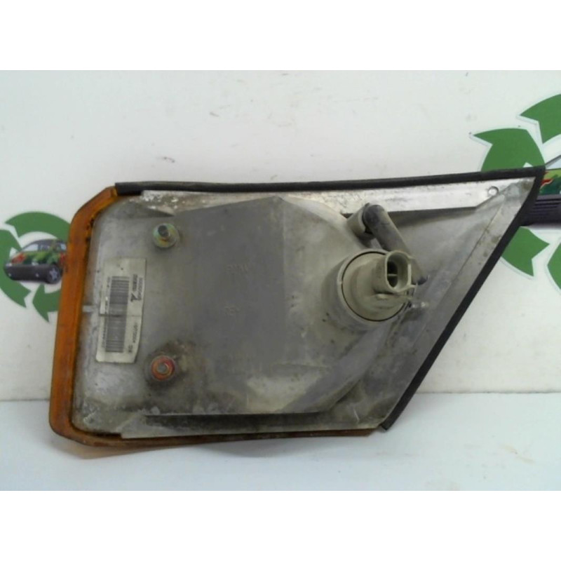 Repetiteur clignotant avant gauche (Feux) IVECO 35C15 d’occasion
