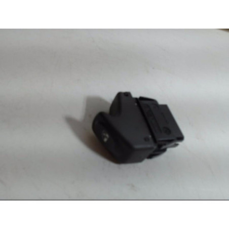 Interrupteur de leve vitre RENAULT SCENIC 1 PHASE 2 d’occasion